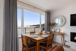 Sea Urchins - Sea Front Apartment with Views